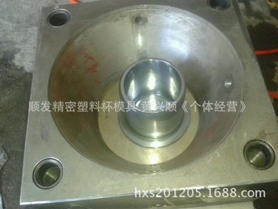 雙層連體啤酒杯 廠家、價(jià)格與產(chǎn)品特點(diǎn)全解析